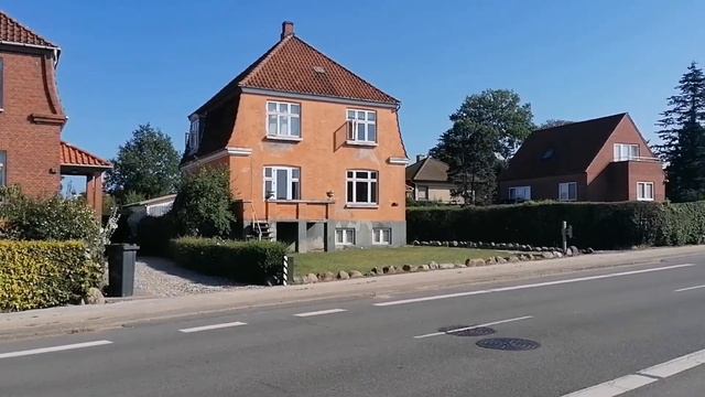 Nyborg, дорога к морю #danmark #nyborg #strand #отдыхвевропе #жизньвдании #природа #русскиевевропе смотреть онлайн