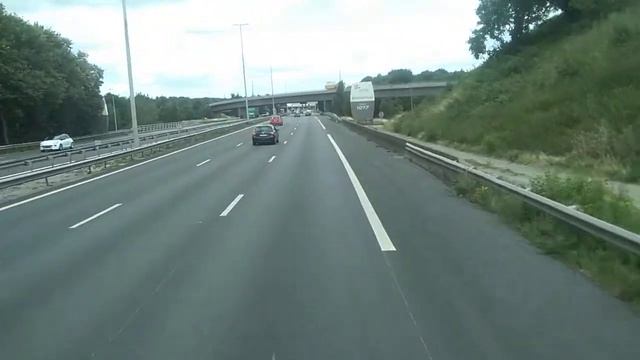 Выезд из Парижа, проезд под взлетными полосами аэропорт де голя смотреть онлайн