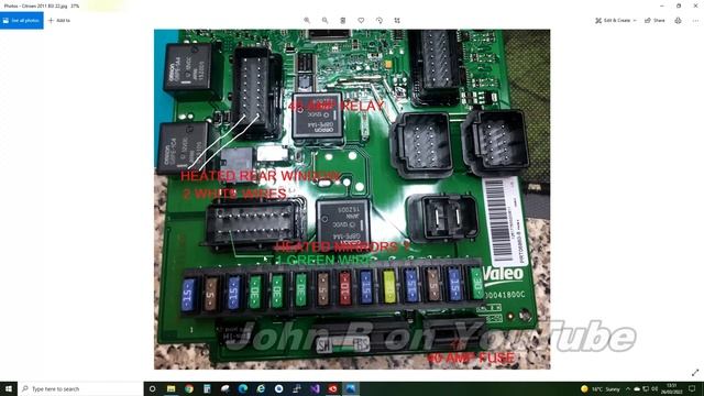 Citroen C3 Picasso 2011 Blowing Heated Rear Screen Fuse - Design Fail ? смотреть онлайн