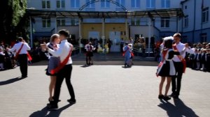 Последний звонок, школьный вальс с поддержками. г.Брест 2019 г.