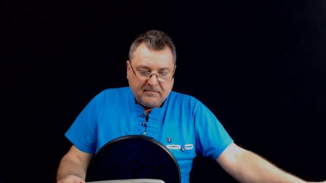 Прихильники Порошенко звертаються до Зеленського.   Відвертаються навіть свої. Депутати - туристи.