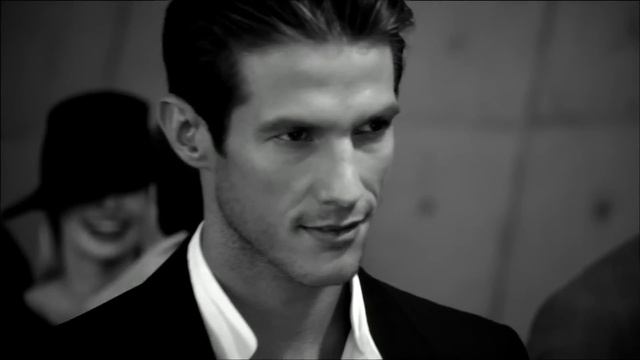 Giorgio Armani - Armani Code Fragrance for Men смотреть онлайн
