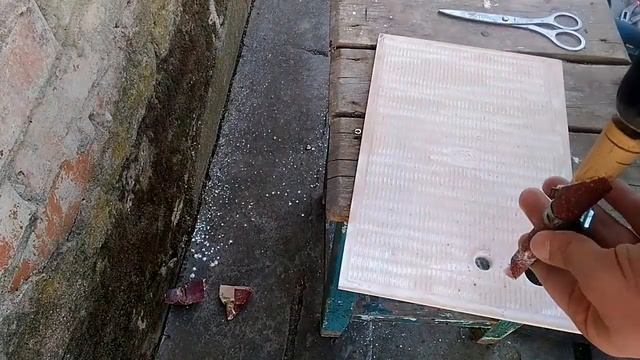 Как просверлить отверстия в плитке наждачной бумагой смотреть онлайн