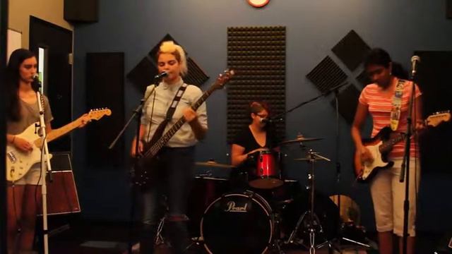 Fake Purple by [Artificial Lavender] смотреть онлайн