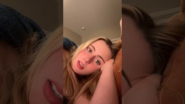 Alona Periscope #96 ? #periscope #periscopelive #vlog #broadcast #stream #live #share #beautiful?