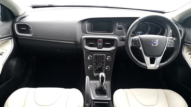 162D13610 - 2016 Volvo V40 D2 SE ED 5DR 18,995 смотреть онлайн