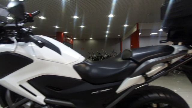 Мотоцикл HONDA NC700X Арт. 102024 Мотосалон МегаМото смотреть онлайн