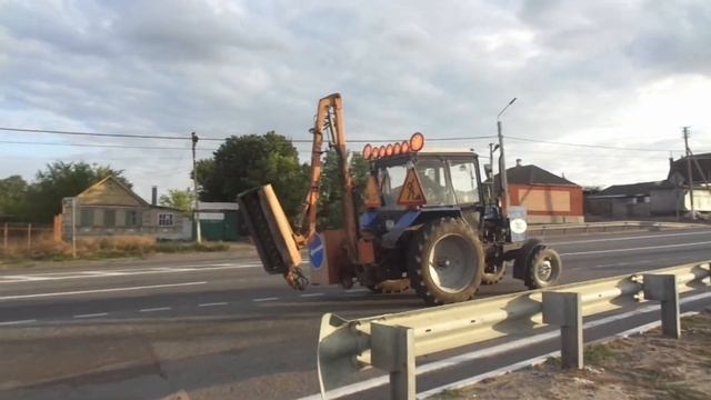 трактор БЕЛОРУС дорожная служба смотреть онлайн