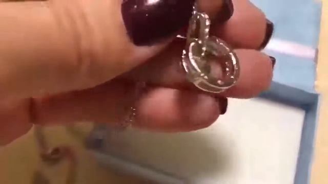 Подарок маме: кулон на 100 языках мира Я ЛЮБЛЮ ТЕБЯ (отзыв) Подарок на 14 февраля! смотреть онлайн