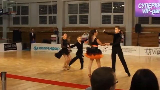 Юниоры 1 Румба MVI 0690 смотреть онлайн