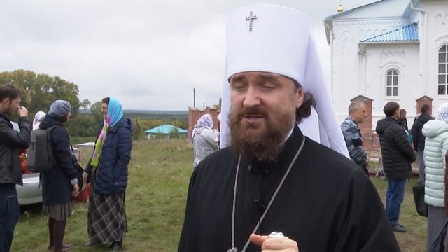 Митрополит Григорий освятил колокола для Покровского храма в селе Булзи смотреть онлайн