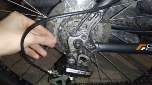 Прокручиваются педали на велосипеде? Как замени цепь и открутить трещетку без инструмента