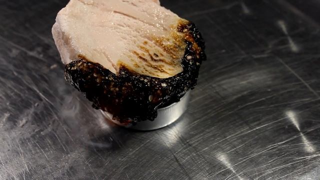 Пытки над зефиром! Подпаливаем и жарим зефир из магазина. Будет ли он гореть? смотреть онлайн