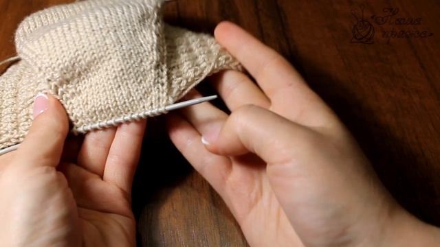 Чепчик для новорожденного спицами, видео | Сhildren's cap knitting смотреть онлайн