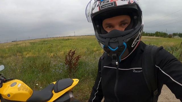 Как едет Ямаха Р1 :)