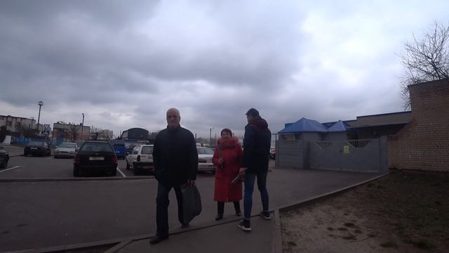 Подарил бабушкам, женщинам цветы на 8 марта смотреть онлайн