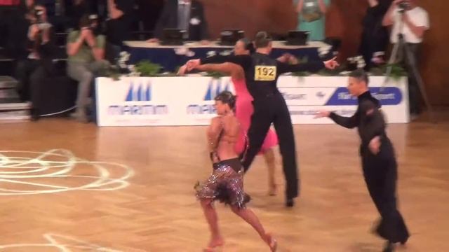 Pavel Zvychaynyy - Marina Sergeeva. Samba. GOC 2012. Grand Slam Latin смотреть онлайн