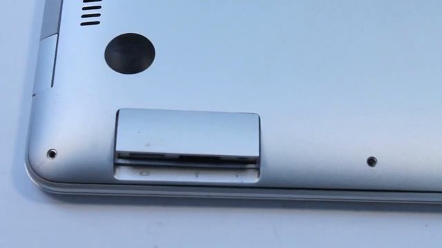 Ремонт MacBook Air 13.3" A1237 2008 замена аккумулятора (battery) смотреть онлайн