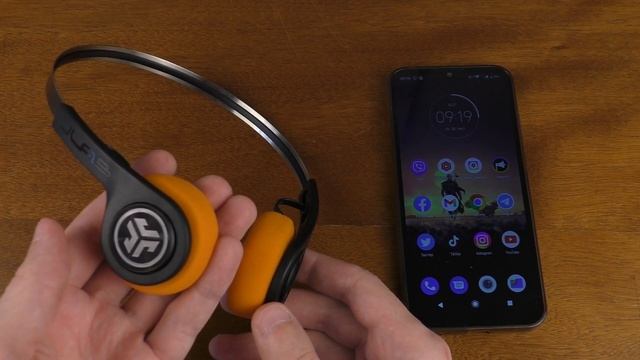 Бездротові навушники JLAB Rewind Wireless Retro Headphones розпаковка, звучання смотреть онлайн