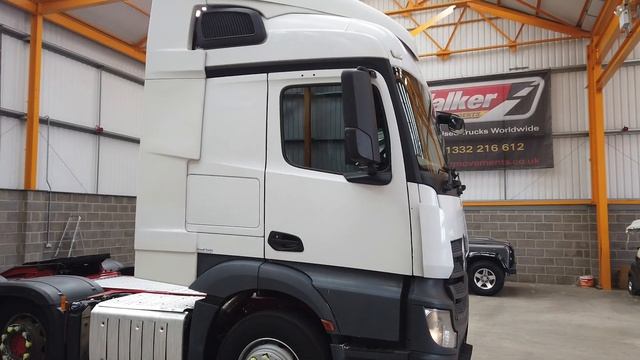 New In Stocklist For Sale: MERCEDES ACTROS 2545 STREAMSPACE 6X2 TRACTOR UNIT - 2013 - AY63 YUL смотреть онлайн