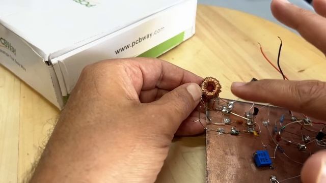 DIY Transmitter for the MW Band: Stream Music & Test Tube Radios #pcbway# смотреть онлайн
