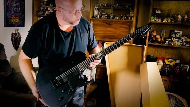 Solar T1.6C Unboxing - The Cannon Brigade смотреть онлайн