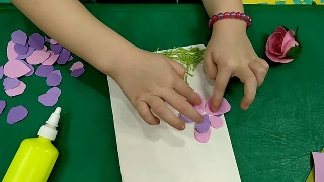 Как сделать открытку своими руками на 8 марта. Развиваем моторику и весело проводим время. смотреть онлайн