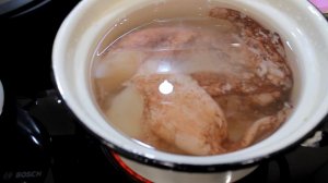 КАК ПРАВИЛЬНО ВАРИТЬ И ЧИСТИТЬ КАЛЬМАРА