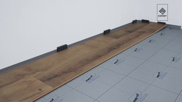 Ламинат Quick-Step Classic Hydroseal Дуб Теплый натуральный премиум - обзор от expertpol.com смотреть онлайн