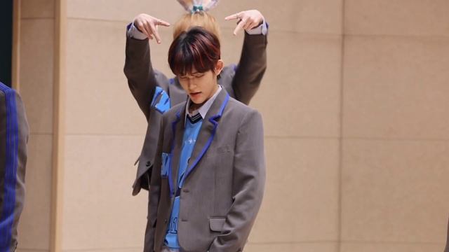 221126 나인아이 서원 Young Boy 직캠 / NINE.i SEOWON FOCUS CAM смотреть онлайн