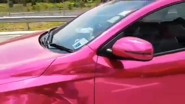 KIA KOUP CHROME PINK смотреть онлайн