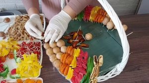 Корзина с сухофруктами и орехами своими руками. Как сделать корзину с сухофруктами.