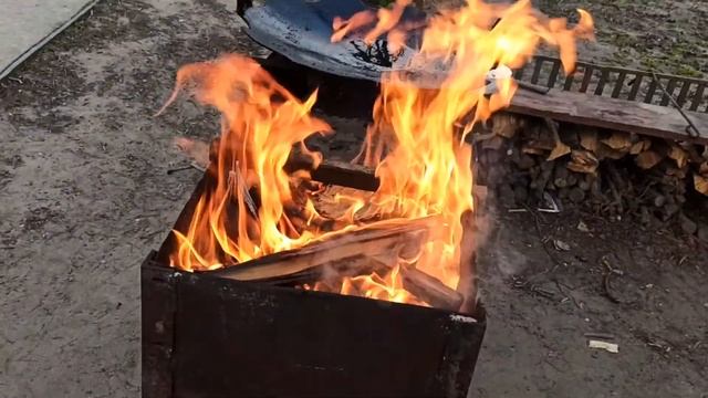 Подсолнечное масло в огонь - результат