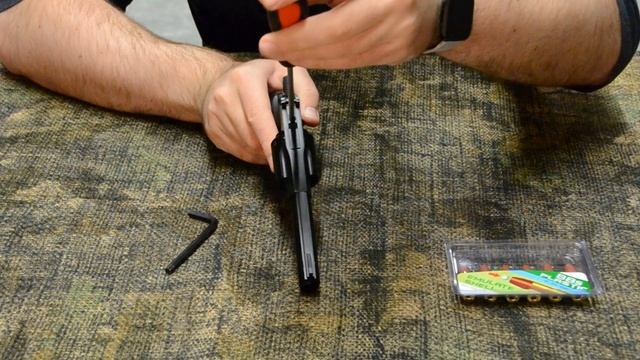 BuyAirsoft: KWC Python Co2 Revolver Unboxing, Demo, and First Impressions смотреть онлайн