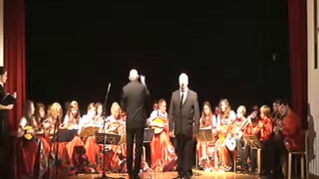 Orchester Druschba ft. Evgenij Khourin - Вдолъ по улице метелица метёт смотреть онлайн