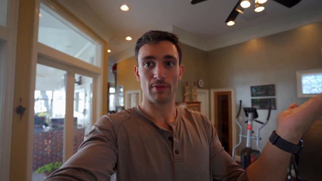 How Much Do You Actually Eat on Thanksgiving? 10,000 CALORIES & 10lbs GAINED?! смотреть онлайн