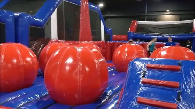 Review - Ninja Warrior UK Adventure Park Wigan (Pre-Launch Party!) смотреть онлайн