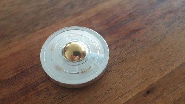 2oz Silver Alien Spinner 24kt Gold Highlighted. смотреть онлайн