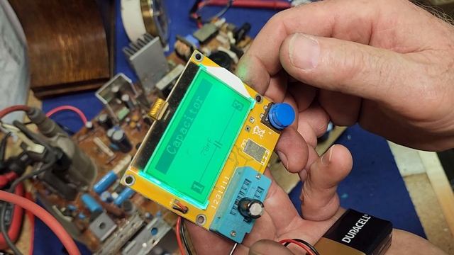 Repair Fail of a Vintage Sony Trinitron CRT TV - White Horizontal Line Fault. смотреть онлайн