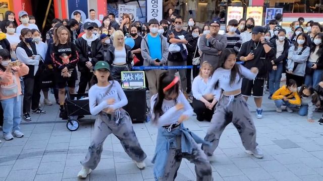 [Kpop Busking in Hongdae] BLACKPINK - ‘Shut Down’ dance cover by Burvey(버비) 2022년 10월 8일 смотреть онлайн