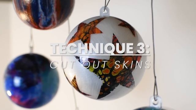 CRAZY Christmas Decorations - Acrylic Skins and Pours?! | ABcreative Painting Tutorial DIY смотреть онлайн