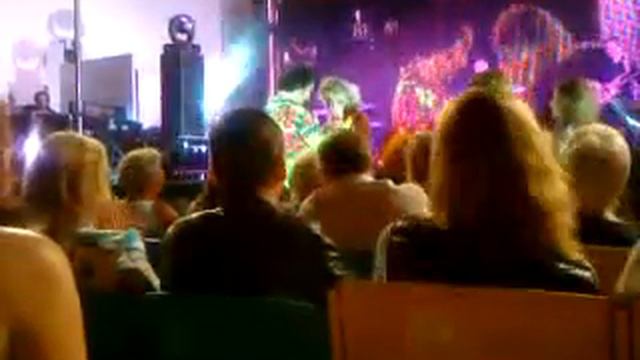 Настя и Фил в Алуште смотреть онлайн