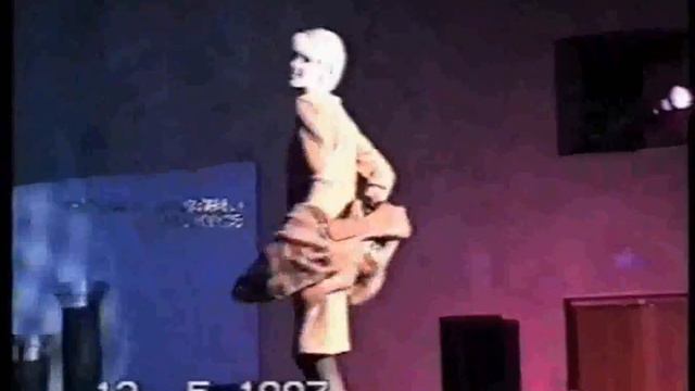 Показ авторских моделей Ольги Литвиной на Неделе Российской Моды в 1997 году. смотреть онлайн