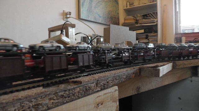 Roco V 200 002 met Lima autotransport wagons met Mercedes /8 autootjes смотреть онлайн
