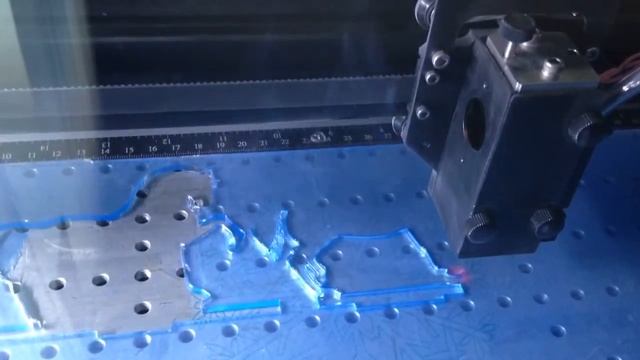 Резка оргстекла лазером 2. bprint.info смотреть онлайн