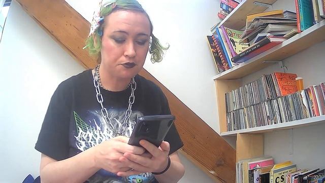 Axe Anarchy For Her смотреть онлайн