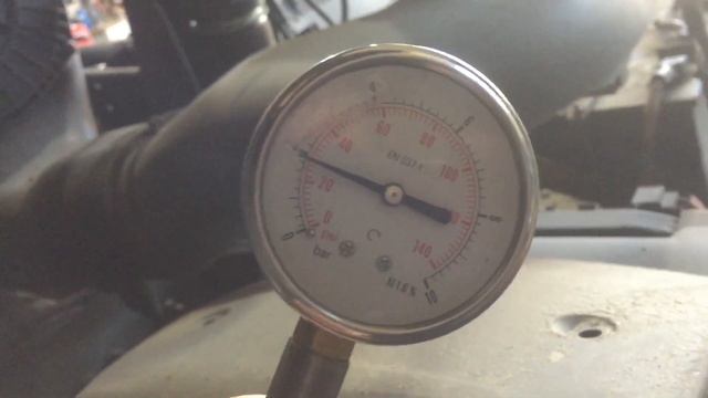 Какое должно быть низкое давление топлива на вольво FH12