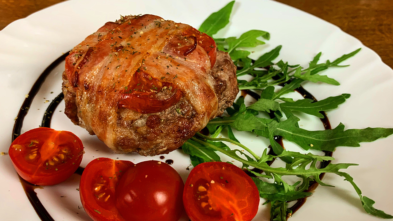 Как приготовить СОЧНЫЕ КОТЛЕТЫ в духовке смотреть онлайн