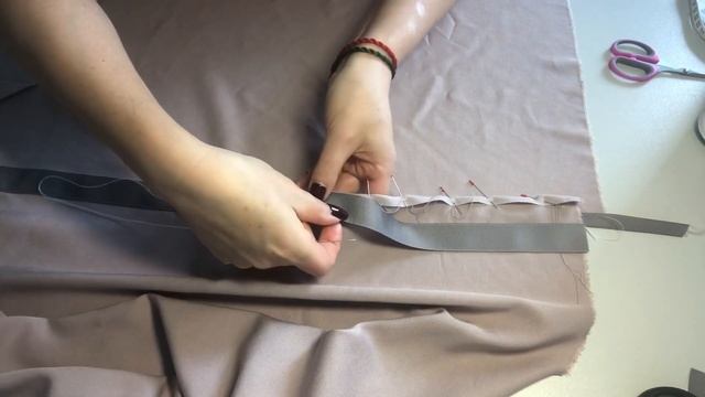 Как обработать шлицу в боковом шве с лампасом смотреть онлайн