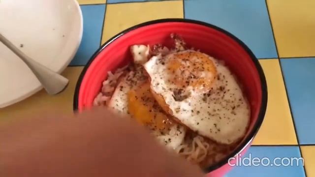 ПАНКРАТ САМОКАТОВ ГОТОВИТ РОЛТОН С КУРЕЦЕЙ ЗА 60 РУБЛЕЙ СУПЕР СЫТНЫЙ ЗАВТРАК смотреть онлайн